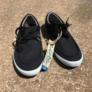 Salt Life Men’s Shoes size 10
